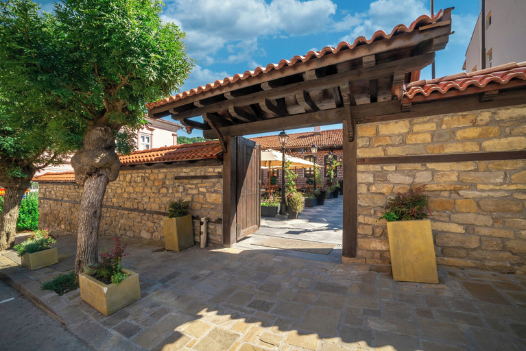 Exterior & Views 2, Bey House Royal Hotel, Veliko Tarnovo