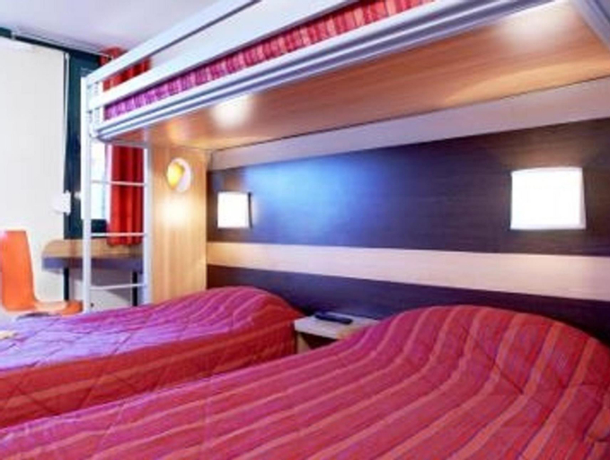 Bedroom 9