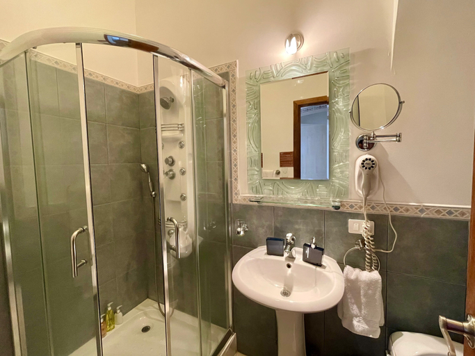 Bathroom 5, Vista del Angel Hotel Boutique, Quito
