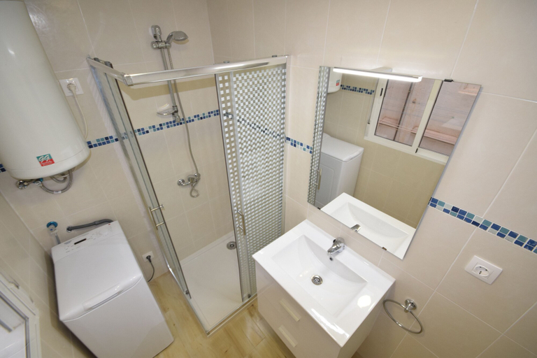 Bathroom 3, Apartamento Pineda III Gold, Tarragona