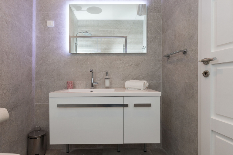 Bathroom 4, Apartments Urbis, Dubrovnik