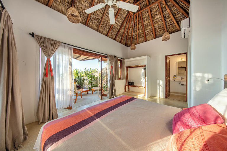 Bedroom 4, Casa Kuaa, Dist. Pochutla
