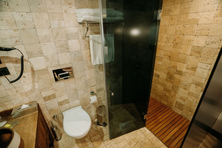 Bathroom 5, Doors Urla Hotel & Bungalows, Urla