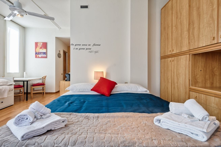 Room 3, Porta Nuova & Valentino Apartment, Torino