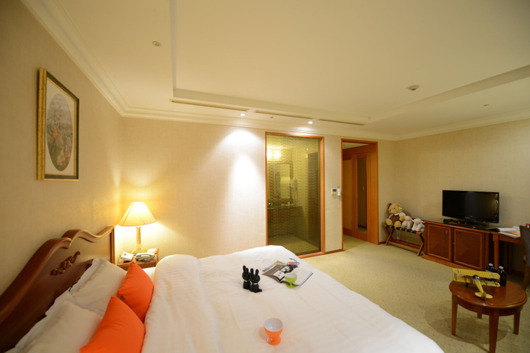 Bedroom 4, Onyang Hot Spring Hotel , Asan