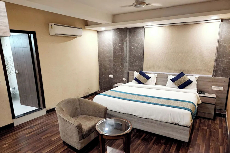 Bedroom 1, Hotel Aravali Inn, Delhi