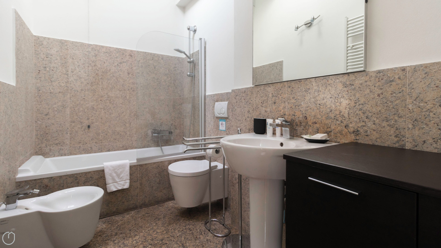 Bathroom 2, Italianway Comfort - Rubens 19 B, Milano