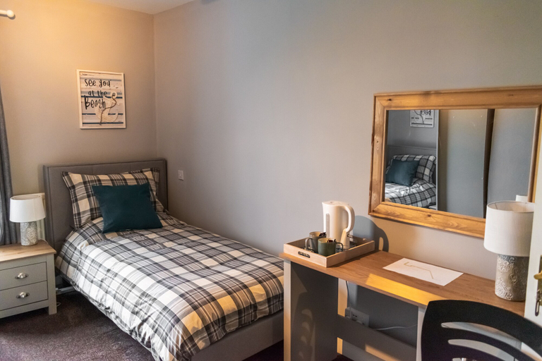 Bedroom 2, The Crown at Worthington, Wigan