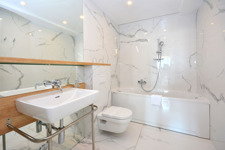 Bathroom 5, Jona Rooms Podstrana, Podstrana