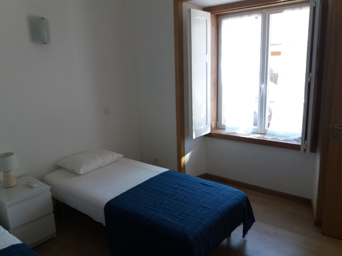 Bedroom 2, Oeiras Apartment, Oeiras