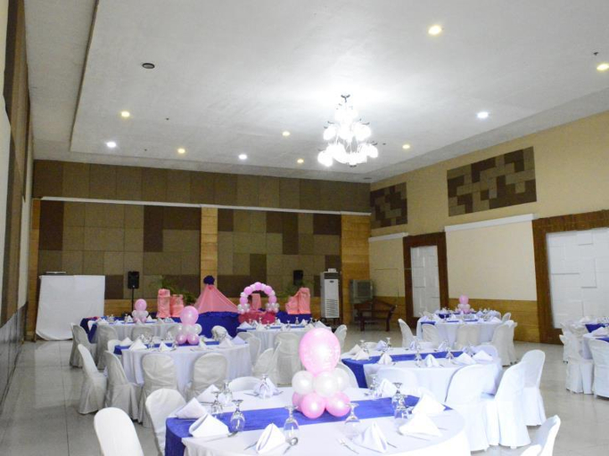 Food & Drinks, Big Daddy Hotel and Convention Center, Butuan City