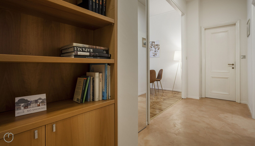 Others 5, Italianway - Nerino 5, Milano