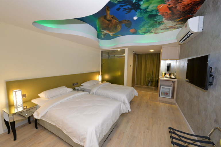 Bedroom 8