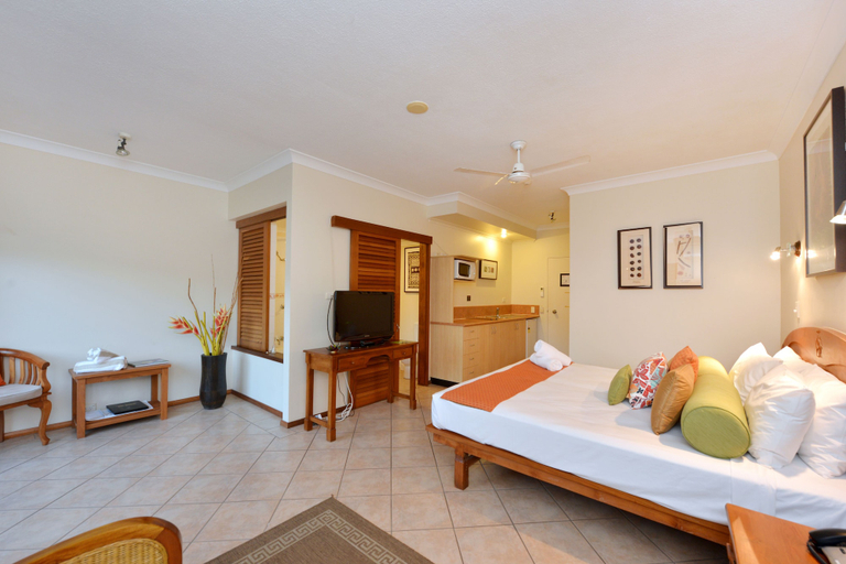 Bedroom 3, Seascape Holidays- Hibiscus Apartment, Douglas