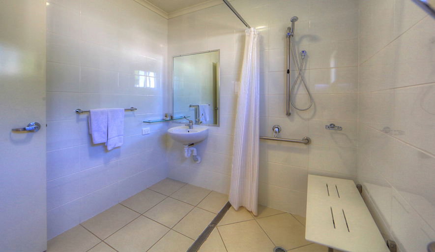 Bathroom 5, Chinchilla Motor Inn, Chinchilla