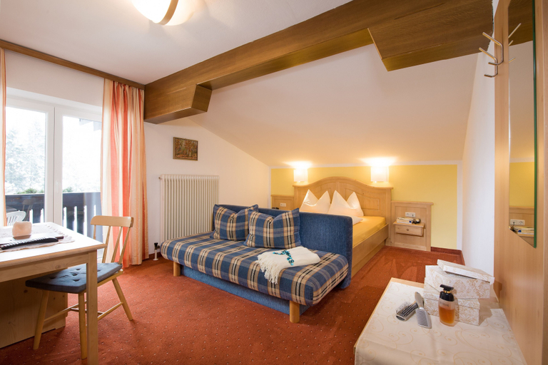 Bedroom 3, Pension St. Leonhard, Sankt Johann im Pongau
