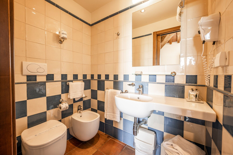 Bathroom 4, Hotel More Di Cuna, Siena