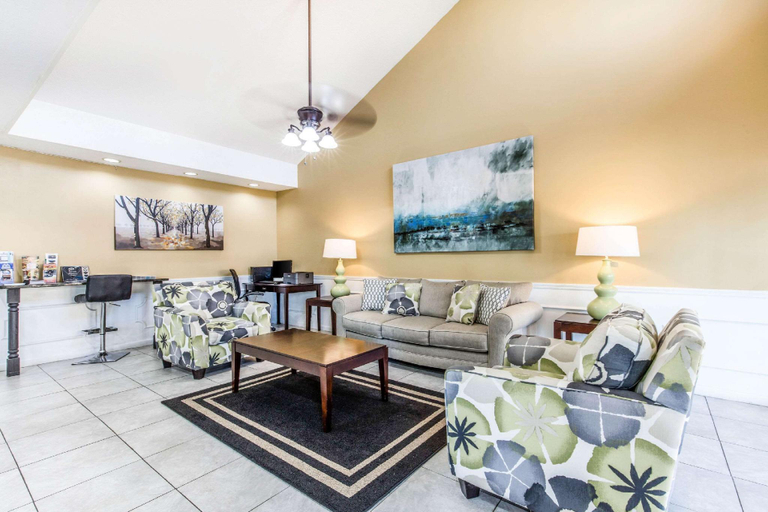 Public Area 2, Quality Inn Bessemer I-20 exit 108, Jefferson