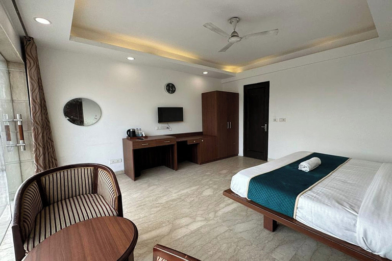 Bedroom 4, Hotel The Imperio, Delhi