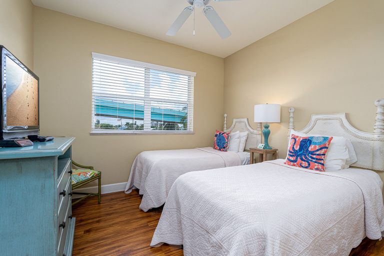Bedroom 3, Harbour House At The Inn, Lee
