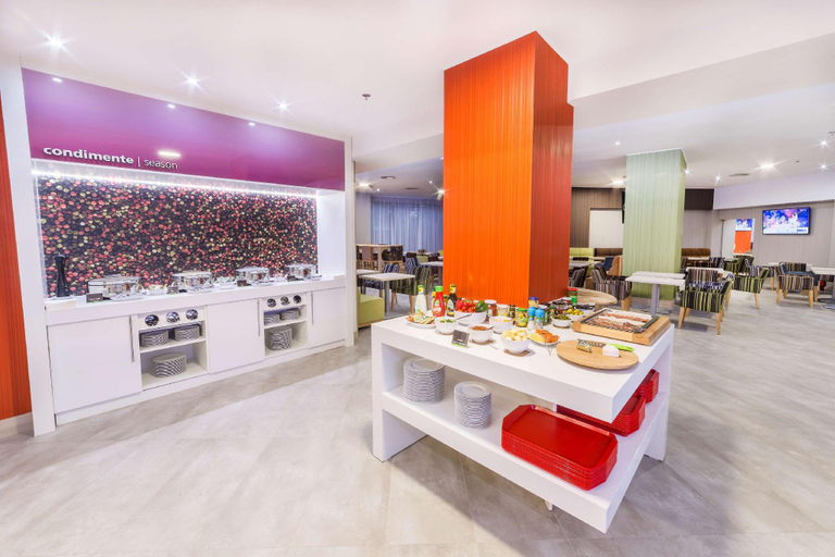 Food & Drinks 2, Hampton by Hilton Iasi, Iasi