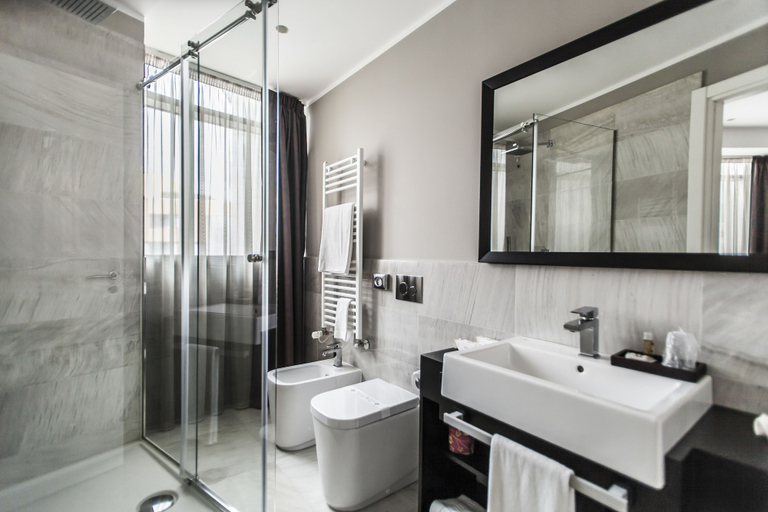 Bathroom 5, Marconi Hotel, Cosenza