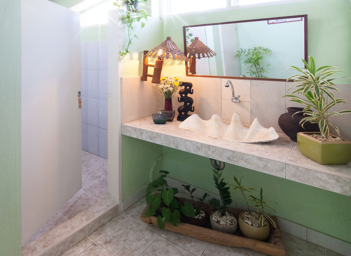Bathroom, Sumisid Lodge, Moalboal