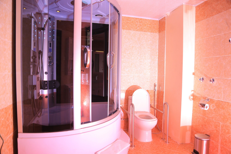 Bathroom 4, SUNLAND INTERNATIONAL HOTEL, Addis Abeba
