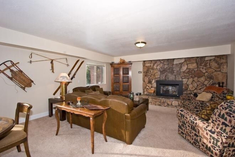 Others 4, 2853 Springwood Dr., El Dorado