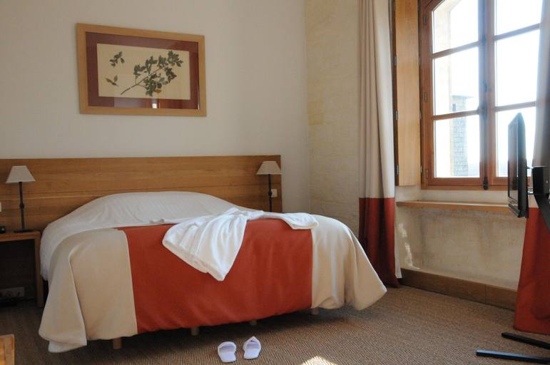 Bedroom 4, Le Clos Barisseuse, Oise