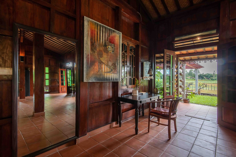 Restaurant 12