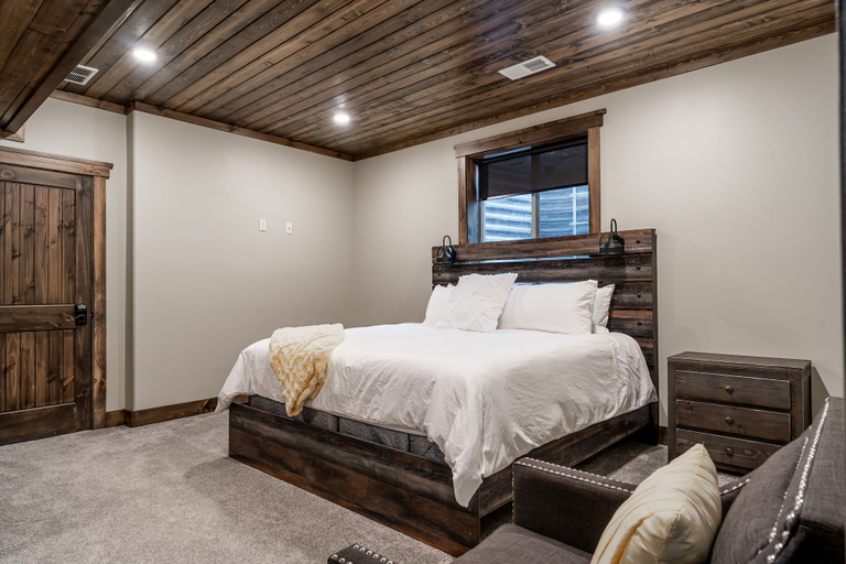 Bedroom 3, My Yellowstone Retreat, Fremont