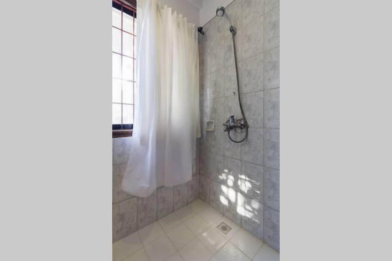 Bathroom 4, Lanterna Hotel Boracay, Malay