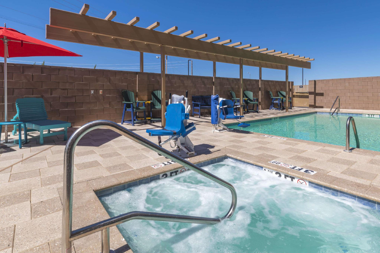Sport & Beauty 4, Home 2 Suites by Hilton Kingman, Mohave