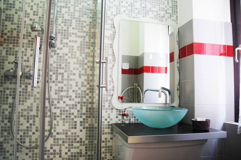 Bathroom 4, Casamore Rooms, Verona