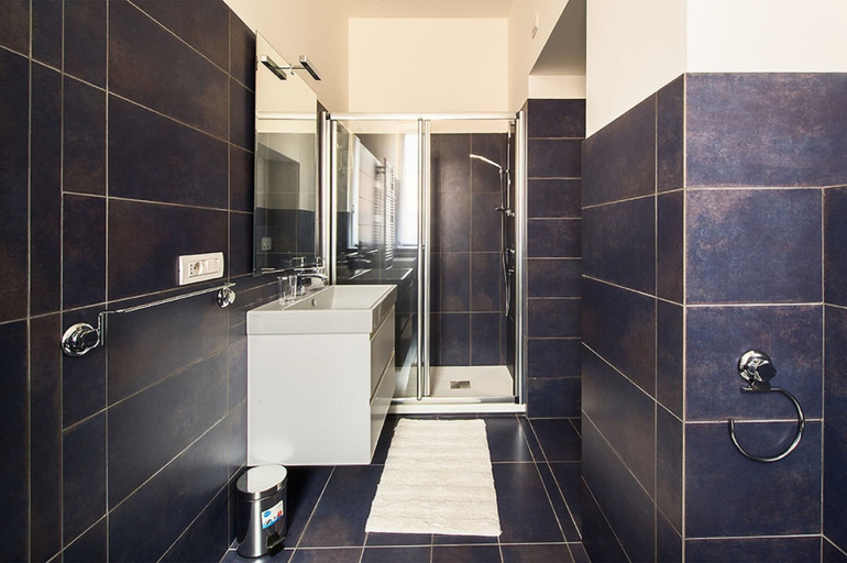 Bathroom 4, Luini Apartment, Como