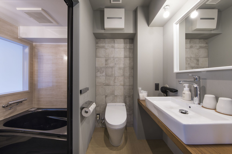 Bathroom 17