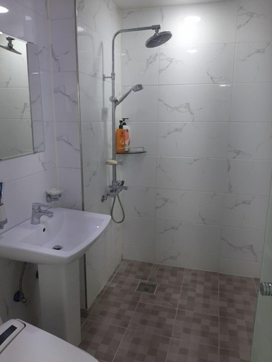 Bathroom 4, Novaluz Tourist Hotel, Yeongdeungpo