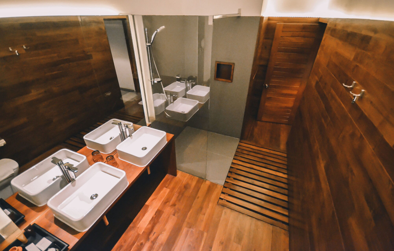 Bathroom 5, W15 Weligama, Weligama