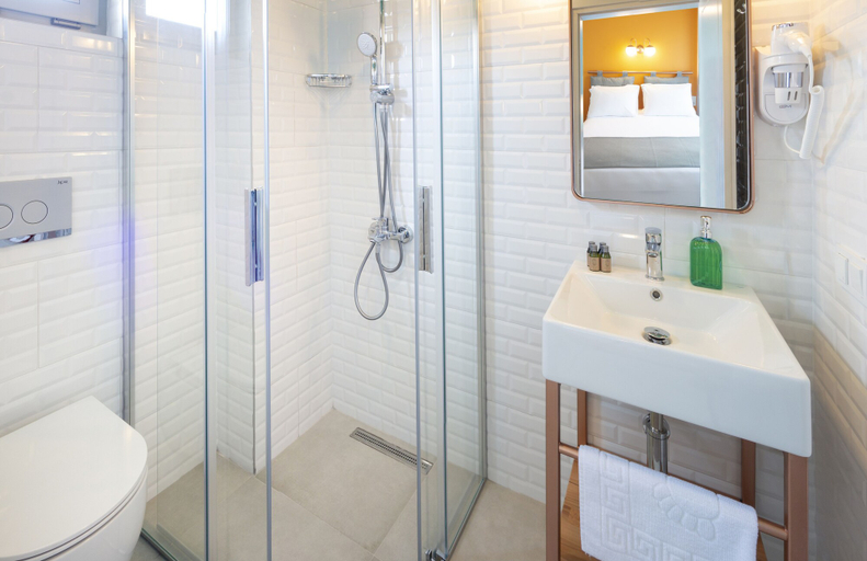 Bathroom 5, Meraki Bozcaada, Bozcaada