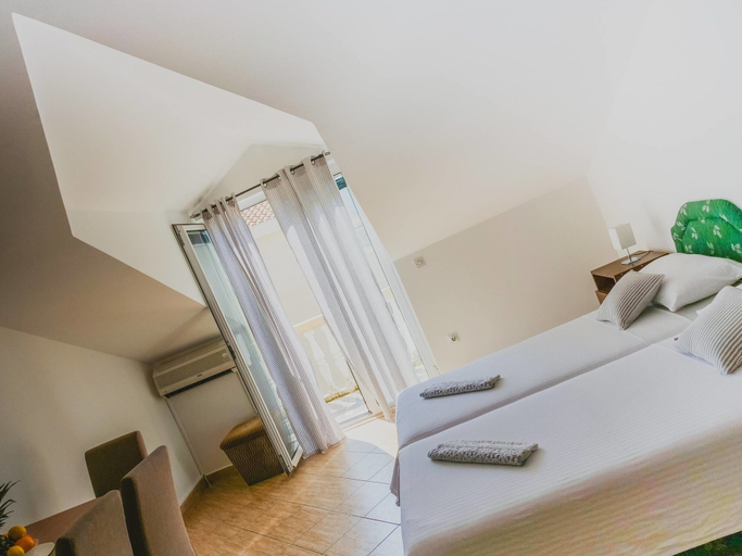 Others 5, Apartments Venera