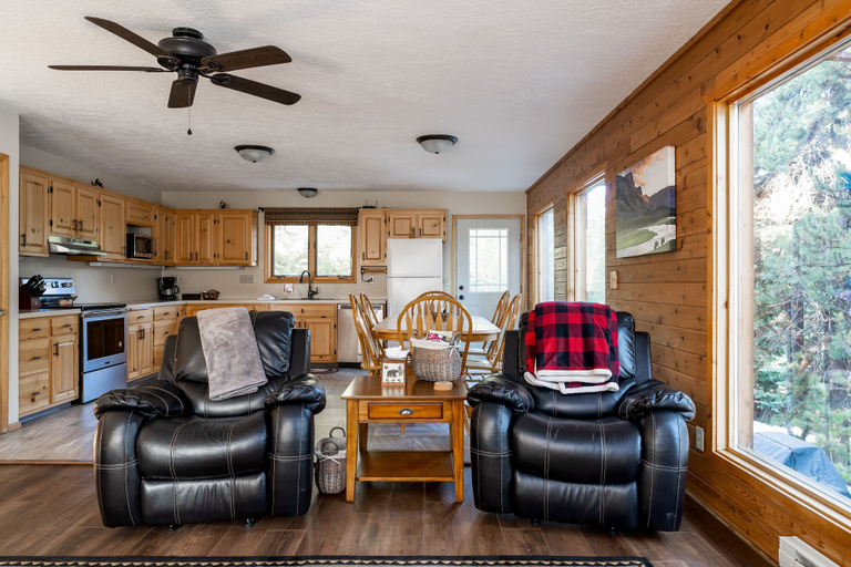 Others 4, Shepherd Family Retreats- Moose, Gallatin