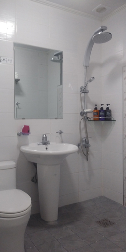 Bathroom 5, Forest of Color Pension, Chuncheon
