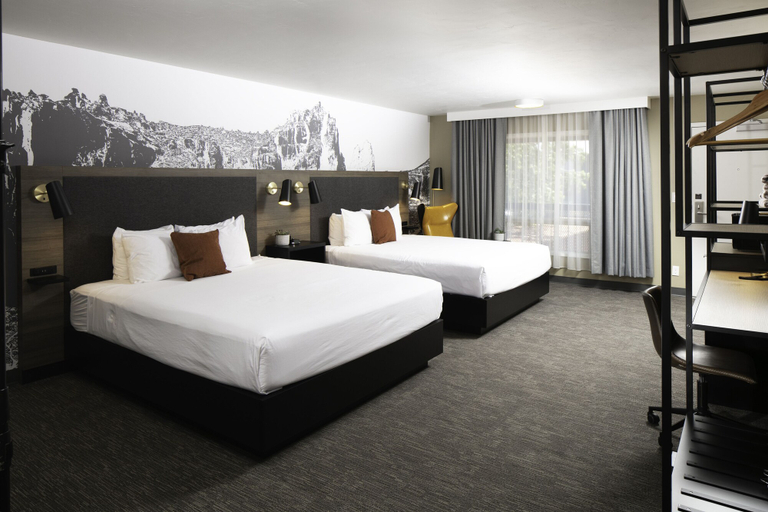 Bedroom 3, Waypoint Hotel, Deschutes