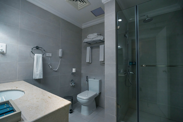 Bathroom 5, Haile Grand Addis Ababa, Addis Abeba