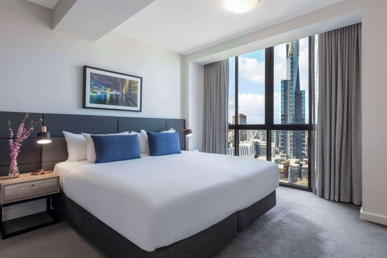 Bedroom 4, Oaks Melbourne on Market Hotel, Melbourne