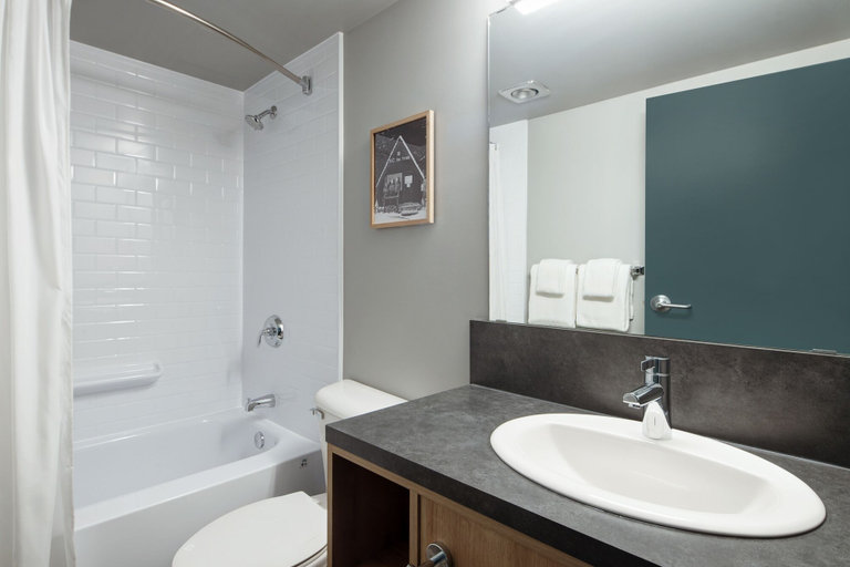 Bathroom 3, The Approach Hotel, East Kootenay