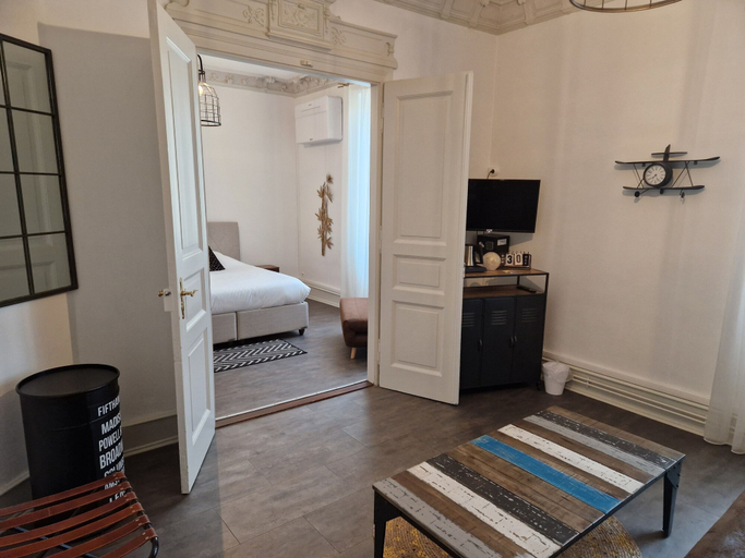 Bedroom 3, Hipster Suites - Chez Axelle, Haut-Rhin