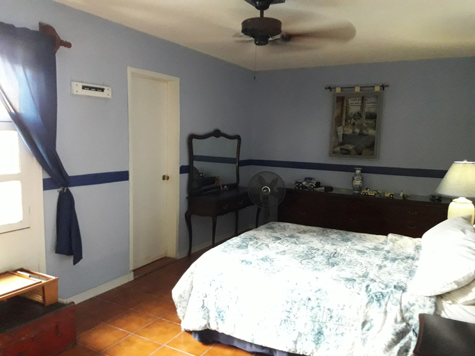 Bedroom 2, Finca Fabiola, San Jerónimo Tecuanipan