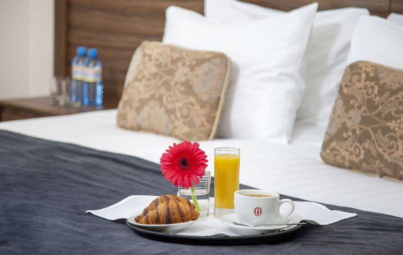 Food & Drinks 5, Golden Age Hotel, Sankt-Peterburg gorsovet